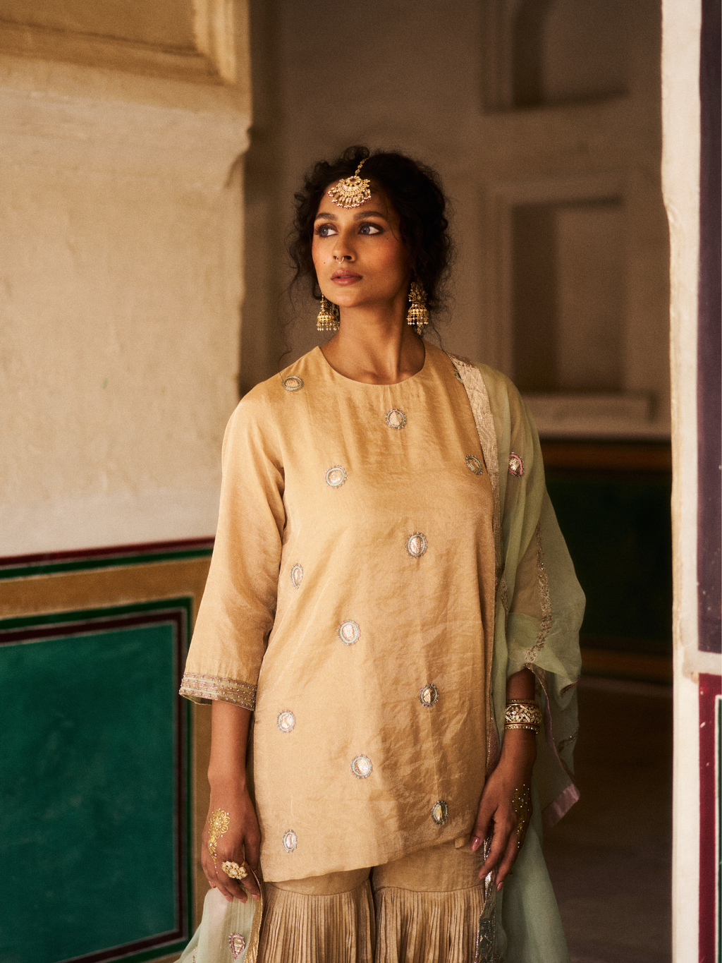 Falak Set- Beige