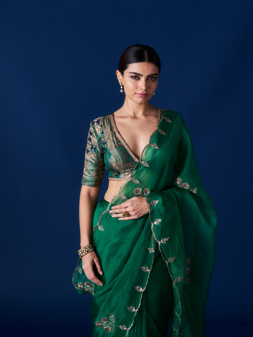 Scallop 3 Flower Saree